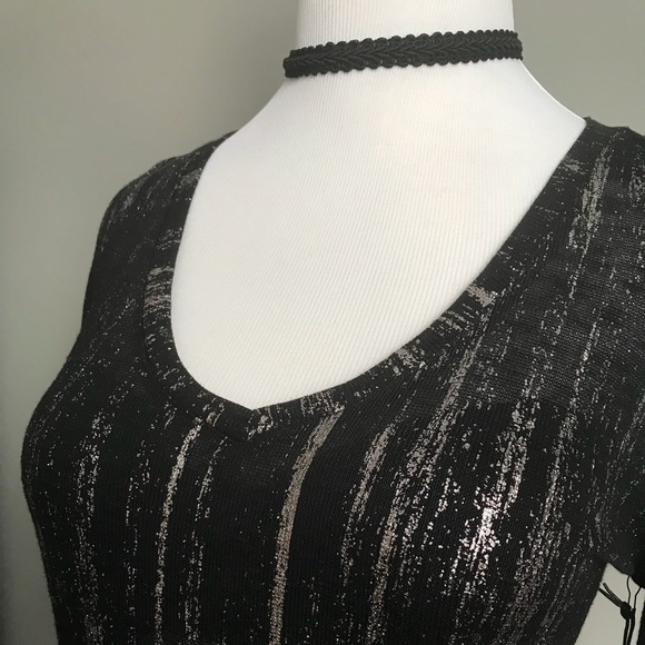 𝐑𝐎𝐂𝐊 & 𝐑𝐄𝐏𝐔𝐁𝐋𝐈𝐂 Black L/S Top - Picture 5 of 9